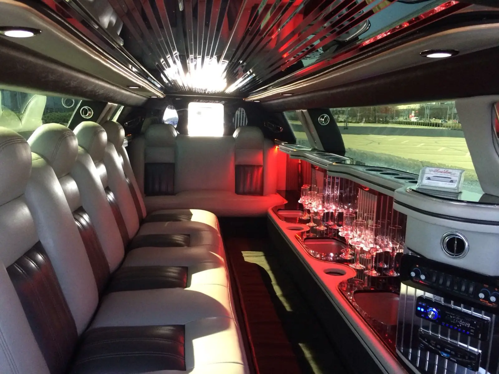 Luxury Limousine Transfer - 2